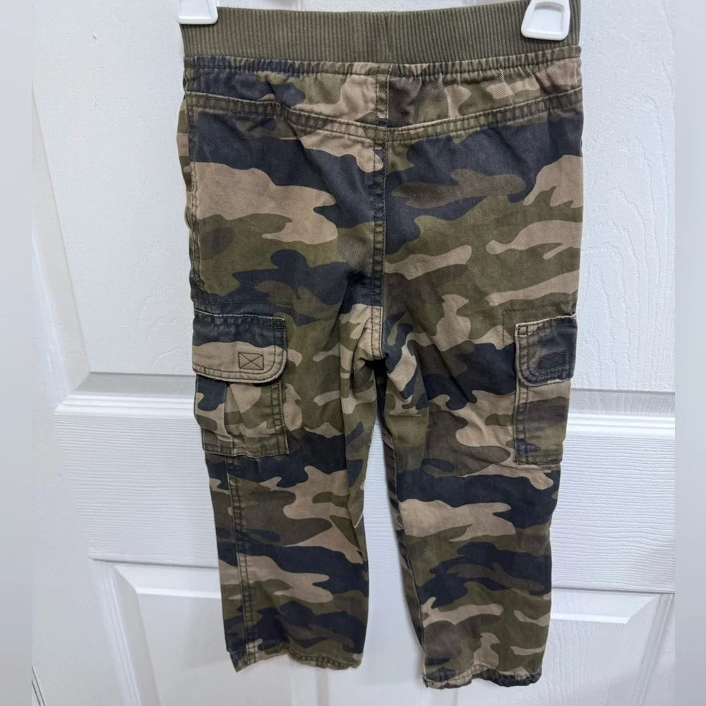 The Children’s Place Camouflage Cargo Kids Bottoms, Size 4T